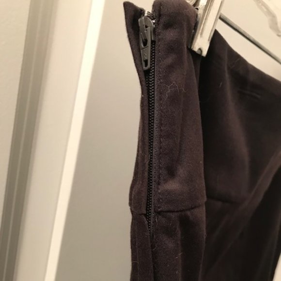 Embroidered Skirt with Peekaboo Lace Hem NWOT - Picture 4 of 11